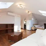 Ajda - Apartamento *
